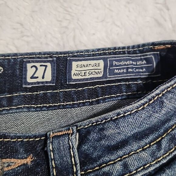 Miss Me Ankle Skinny Jeans With Purple Embellished Floral Pockets - Picture 5 of 11